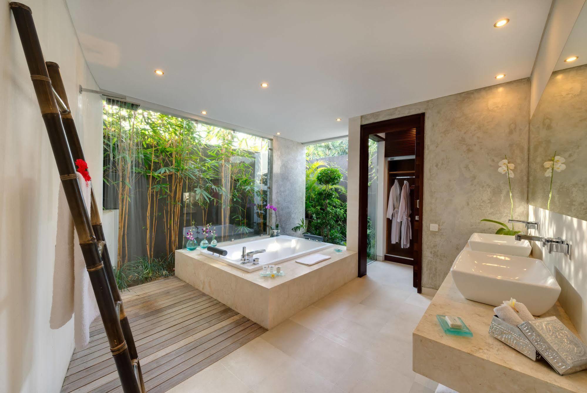 The Layar - Designer Villas And Spa, Chse Certified Seminyak Exteriör bild