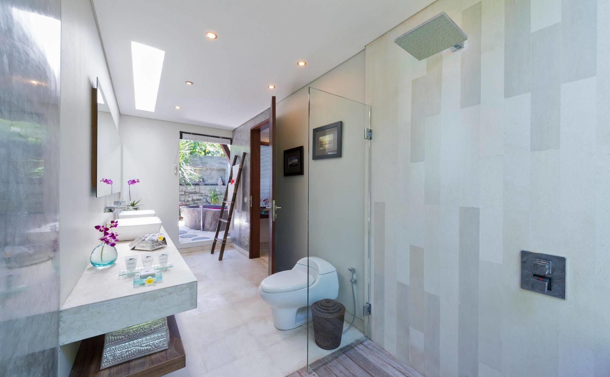 The Layar - Designer Villas And Spa, Chse Certified Seminyak Exteriör bild